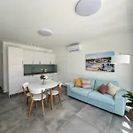 Blue Bay نيغيزيني
