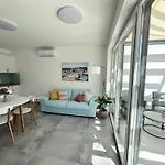 Blue Bay شقة