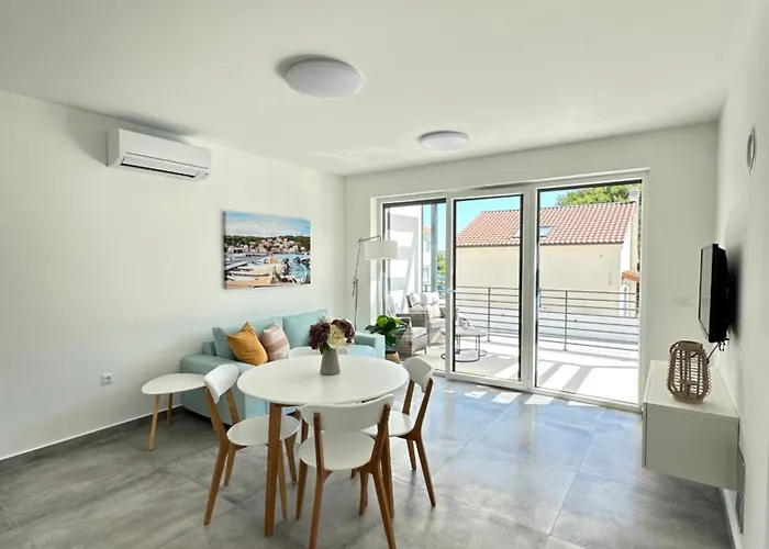 Blue Bay * نيغيزيني